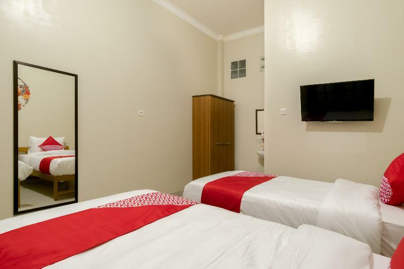 Reddoorz At Joyce Guest House Medan Exteriör bild